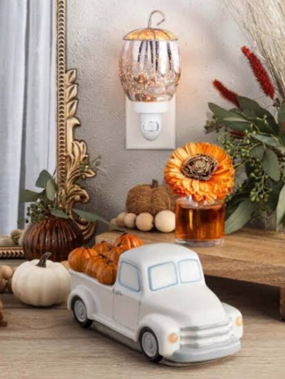 Scentsy Retired Fall Pumpkin Delivery Light Up Truck Warmer